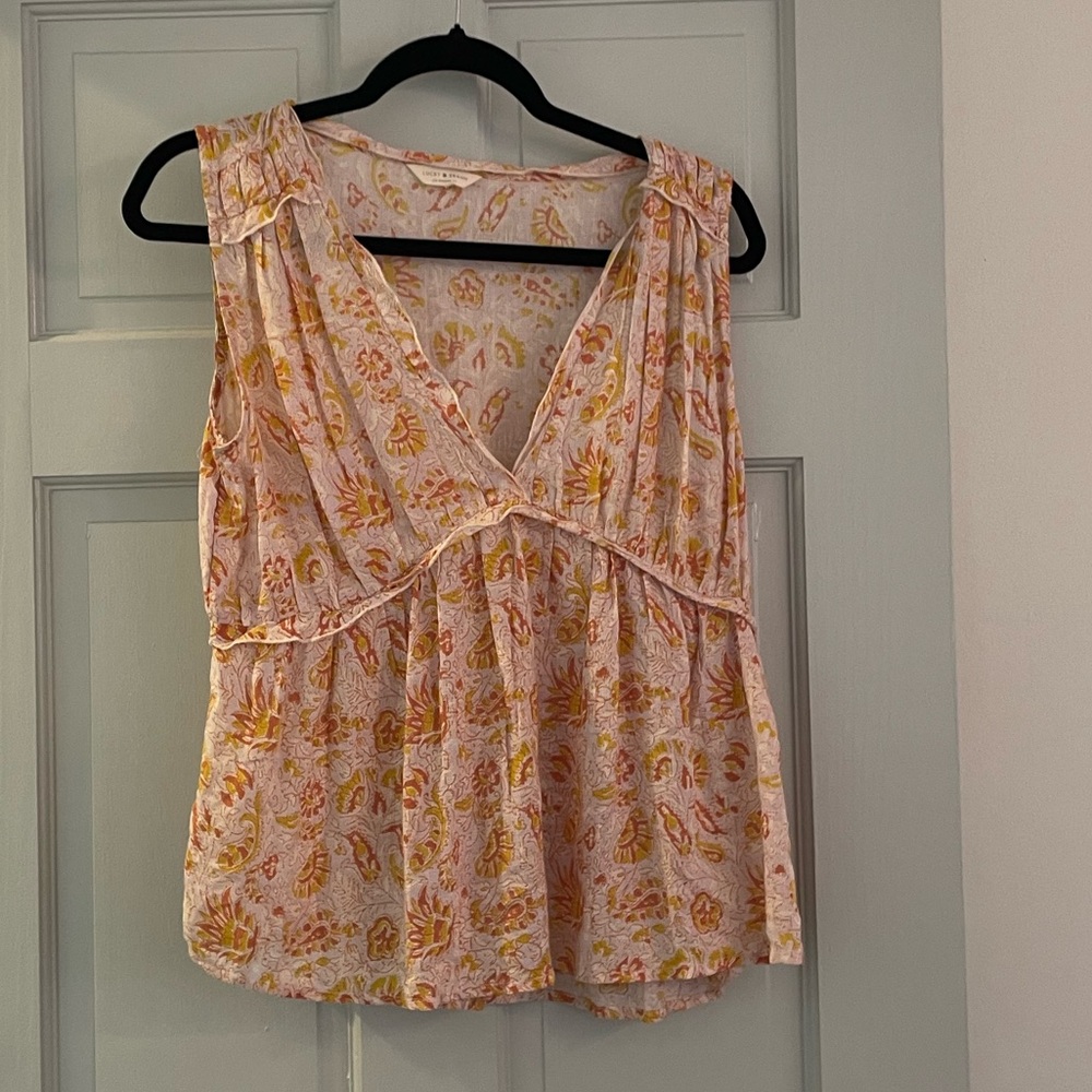 Euc pale pink with yellow floral print deep V neck Lucky Brand blouse size large